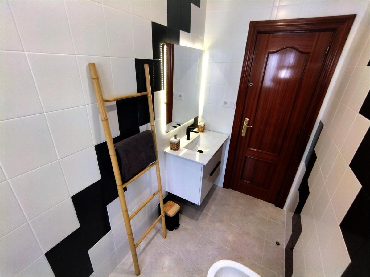 Guesthouse Shared With Host Аликанте Екстериор снимка