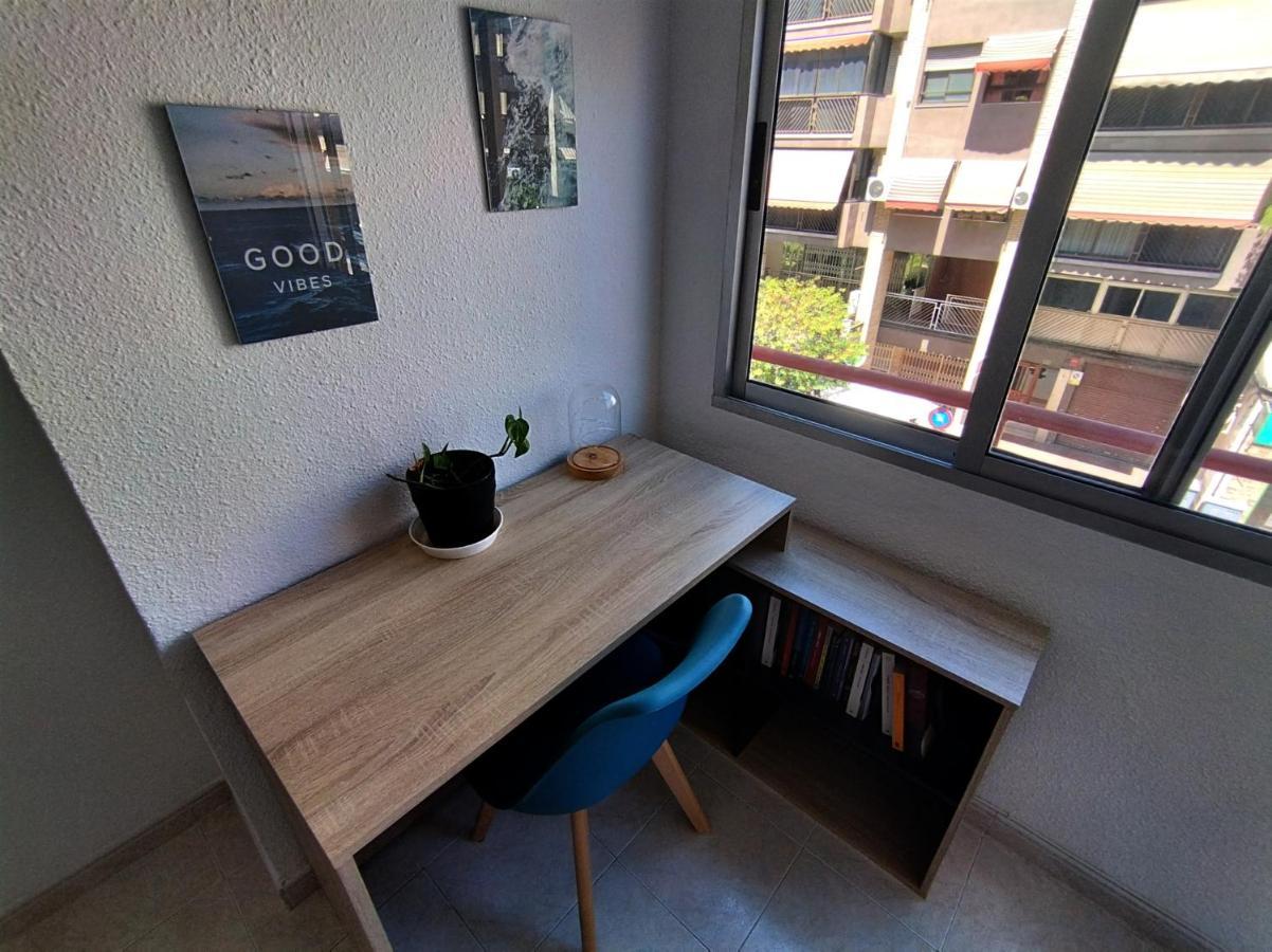 Guesthouse Shared With Host Аликанте Екстериор снимка