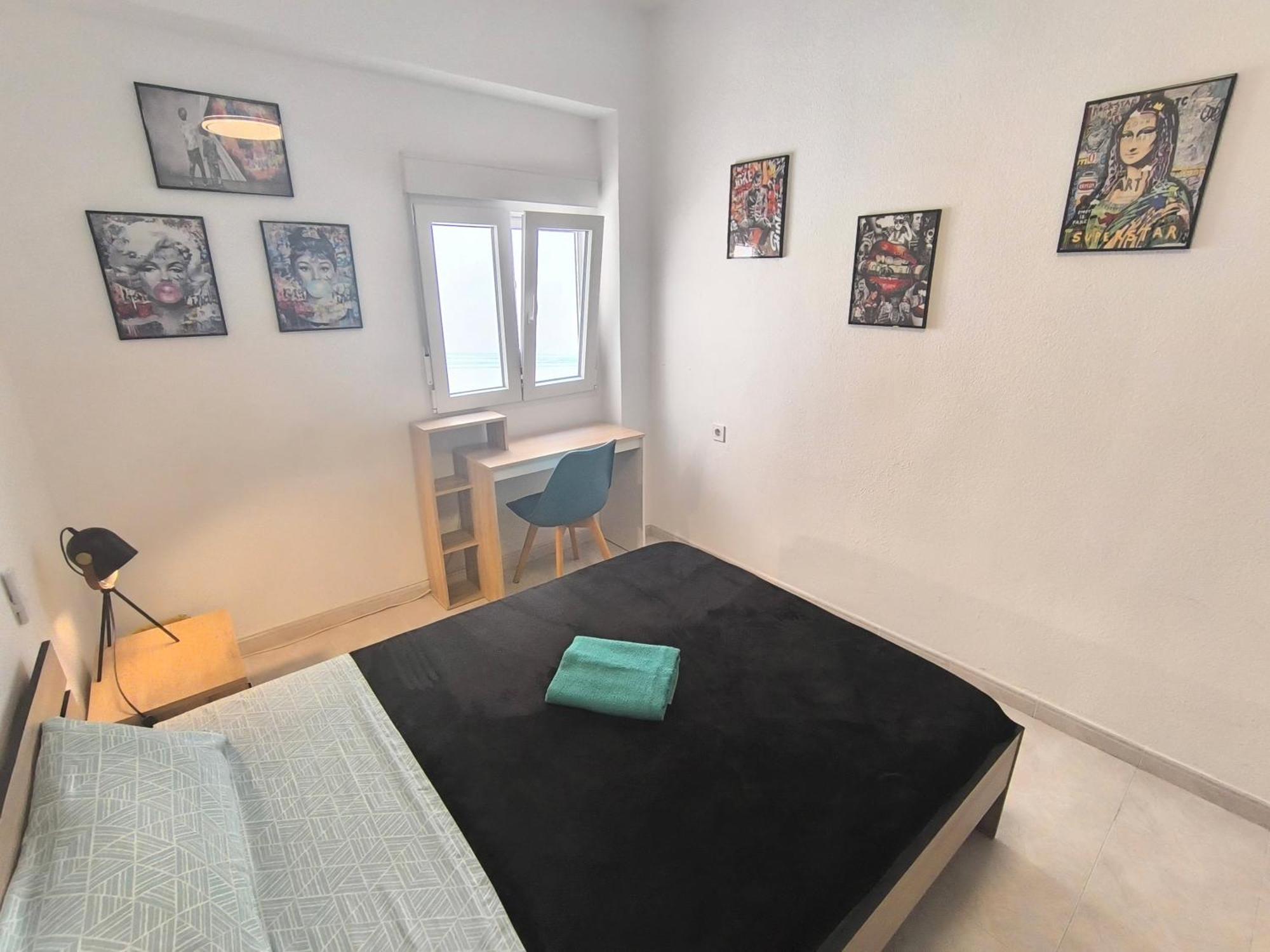 Guesthouse Shared With Host Аликанте Екстериор снимка