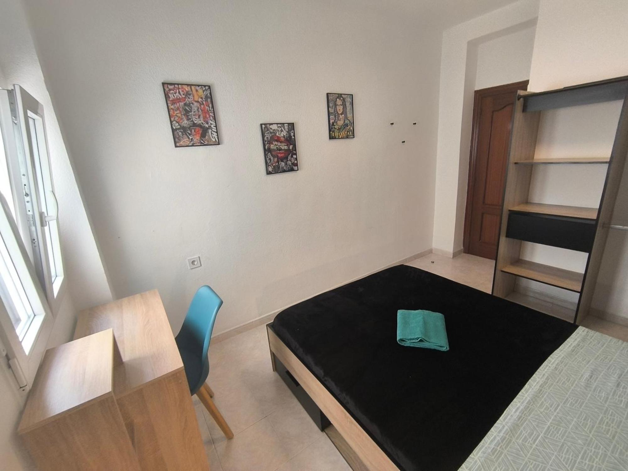 Guesthouse Shared With Host Аликанте Екстериор снимка